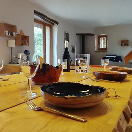 Marmite Et Traversin B&B Cenevieres